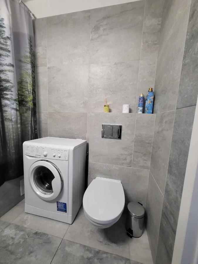 Friendly Apartment Blisko Progresji ワルシャワ エクステリア 写真